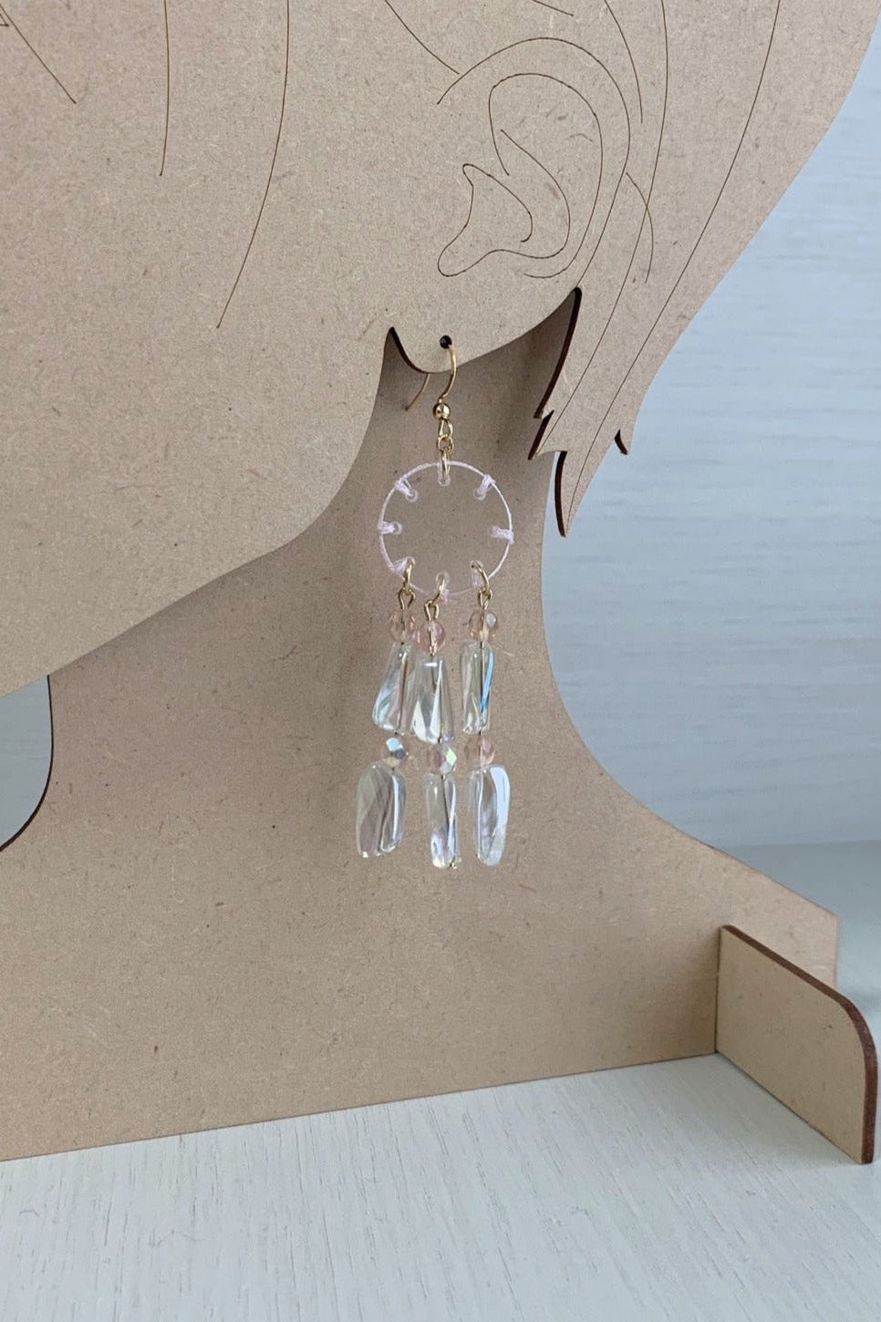 ピンクステッチオーロラドロップピアス・イヤリング